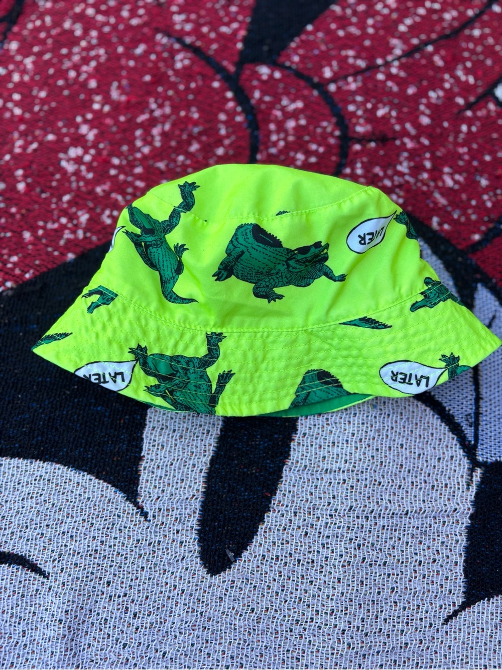 CARTERS GREEN ALLIGATOR GRAPHIC BUCKET HAT SIZE 4-8 KIDS